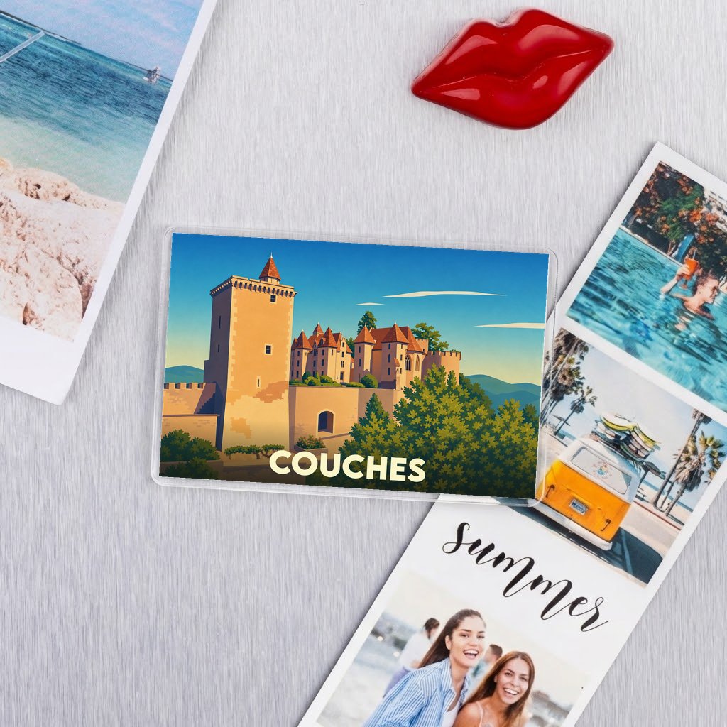 Magnet souvenir de la ville de Couches avec une illustration stylisée du château.