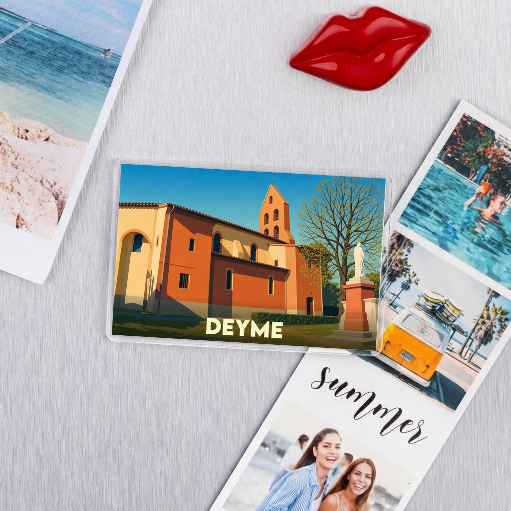 Magnet souvenir de la ville de Deyme avec une illustration stylisée de son église.