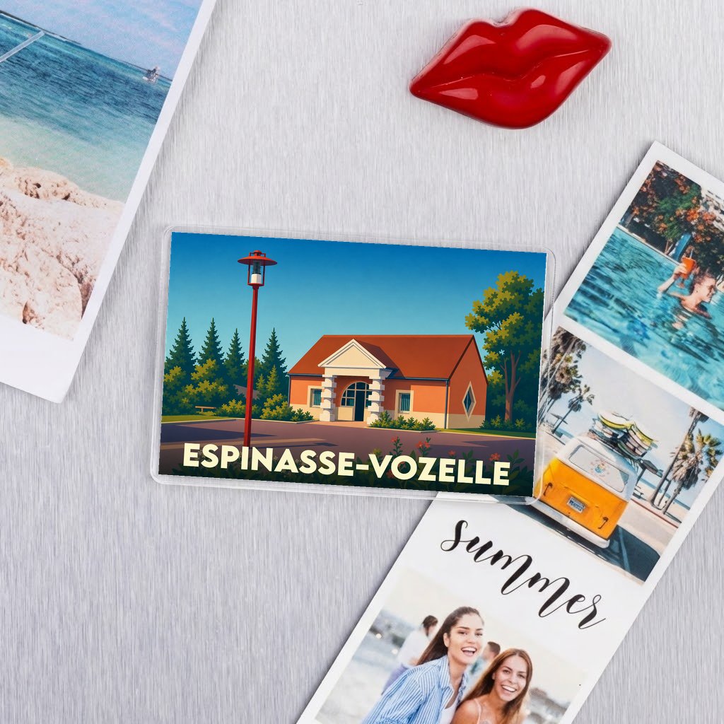 Magnet souvenir de la ville d'Espinasse-Vozelle avec une illustration colorée et stylisée d'un bâtiment local.