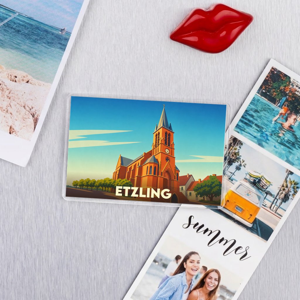 Magnet souvenir de la ville d'Etzling avec une illustration stylisée de son église.