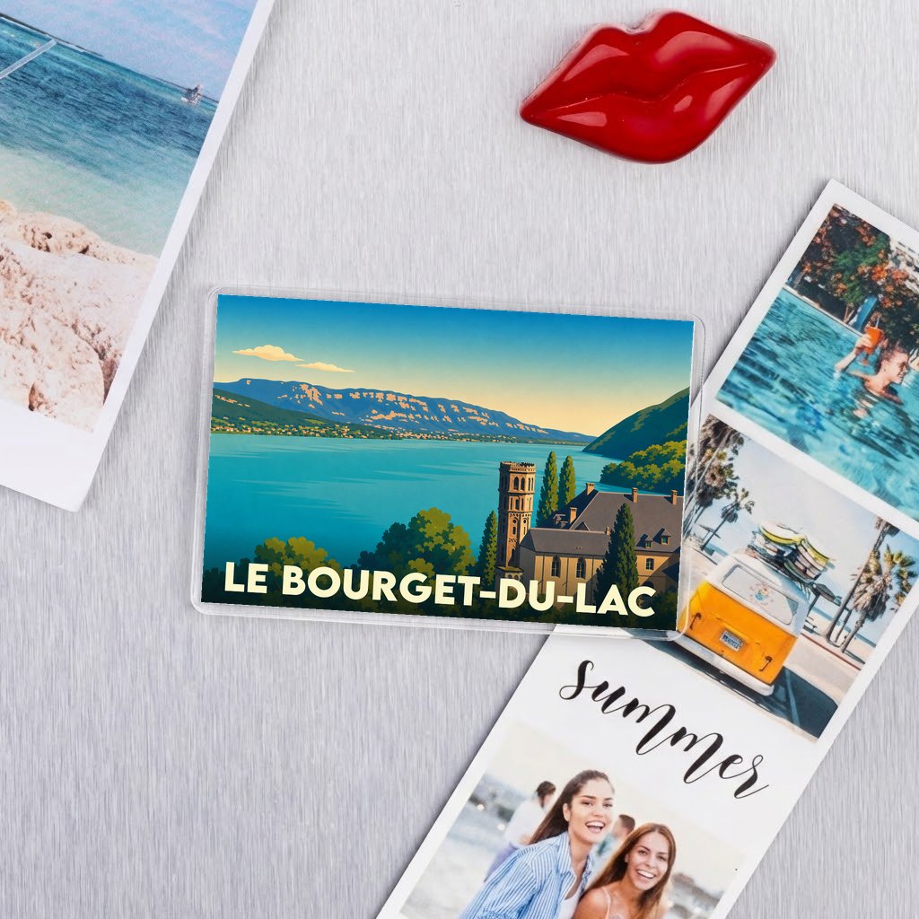 Magnet souvenir de la ville de Le Bourget-du-Lac avec une illustration stylisée du lac et de son château.