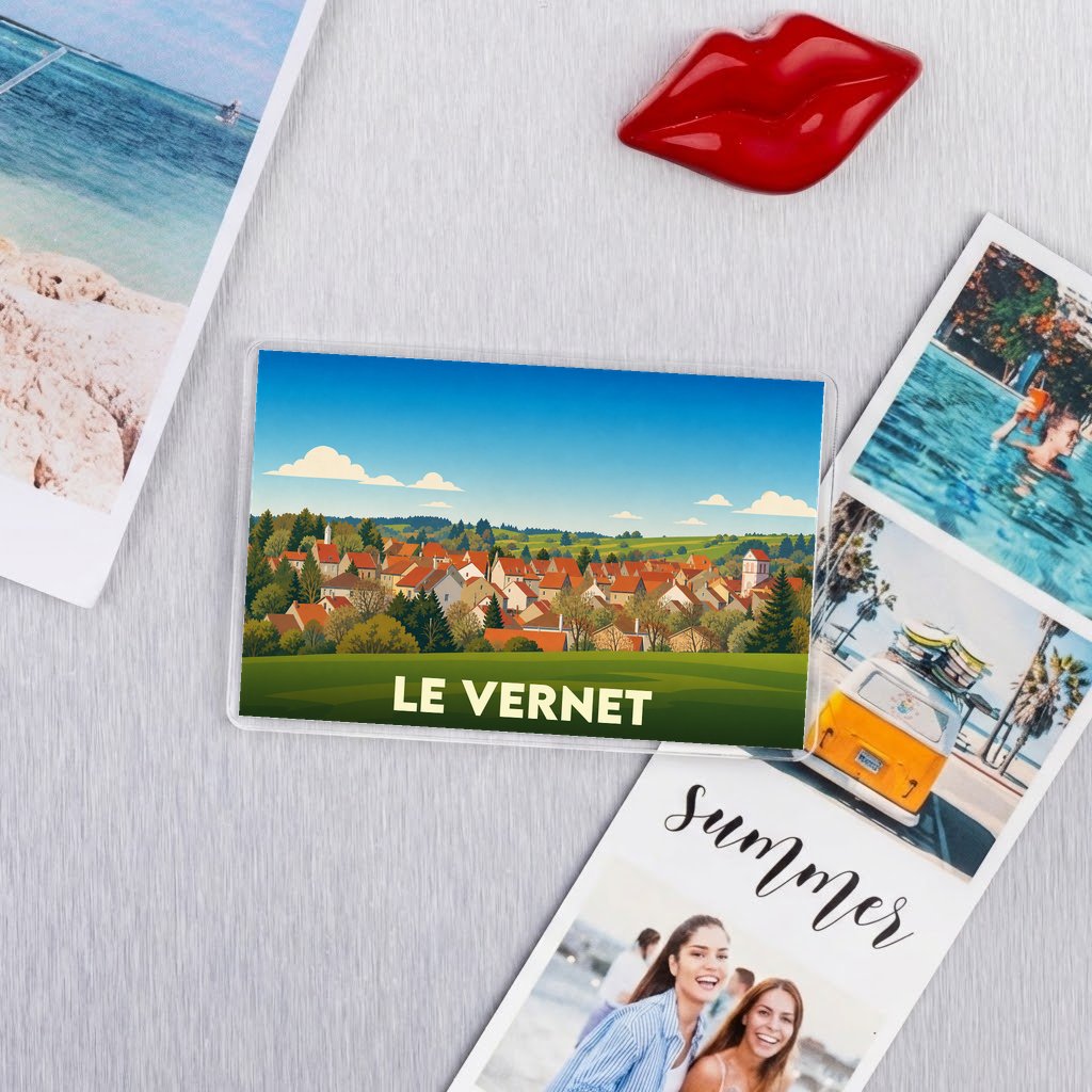 Magnet souvenir de la ville de Le Vernet avec une illustration stylisée.
