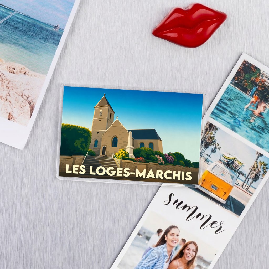 Magnet souvenir de la ville de Les Loges-Marchis avec une illustration stylisée de son église.
