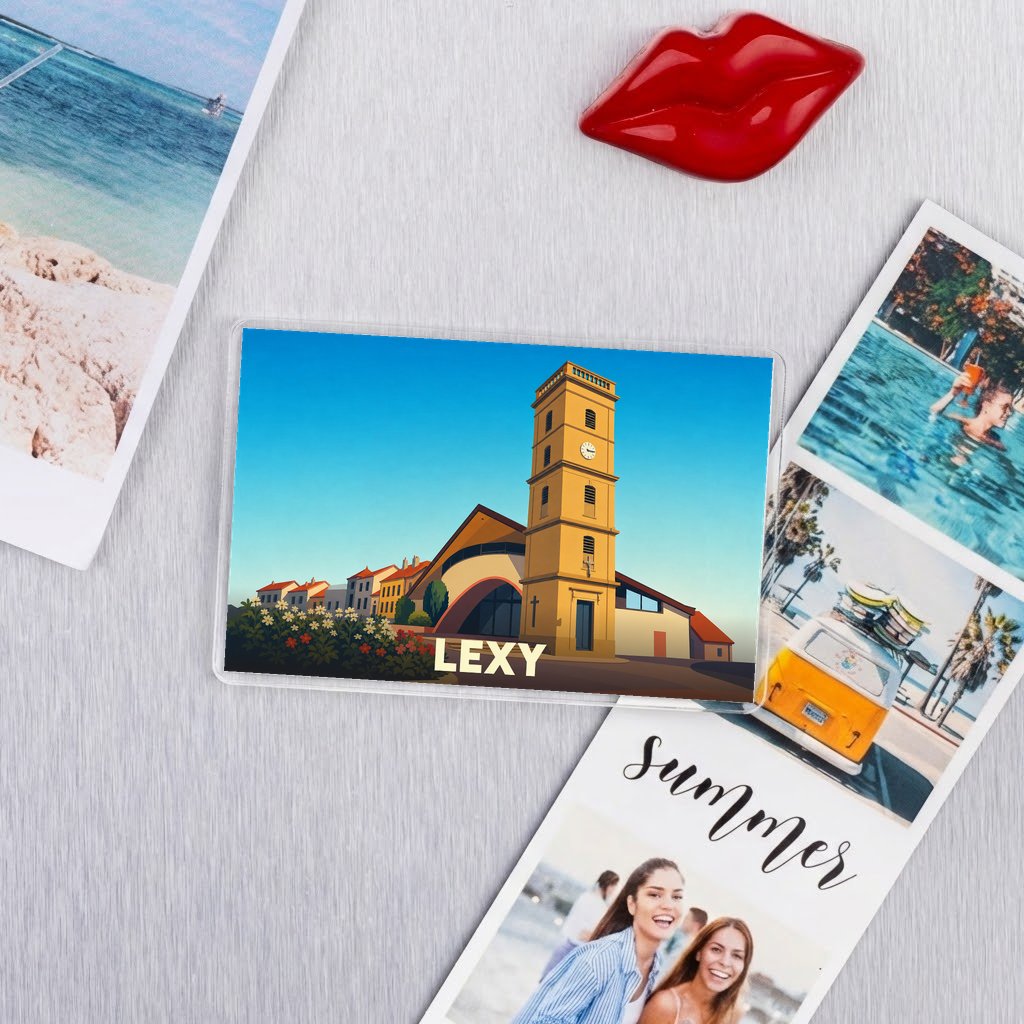 Magnet souvenir de la ville de Lexy avec une illustration stylisée de son église.