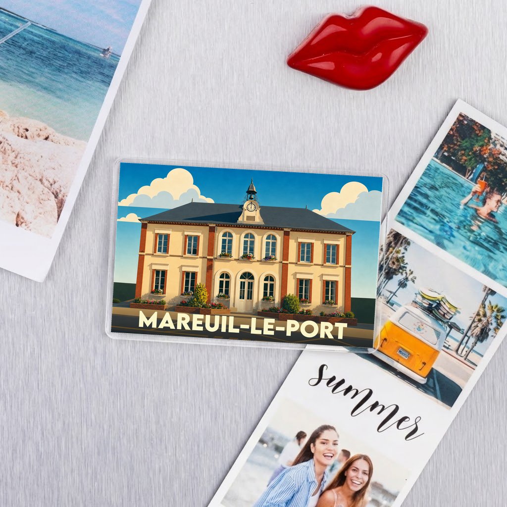 Magnet souvenir de la ville de Mareuil-le-Port avec une illustration stylisée de sa mairie.