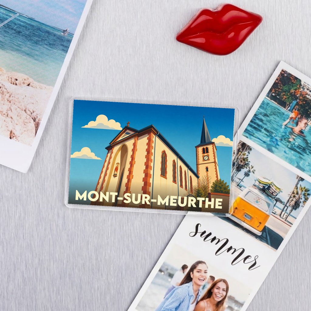 Magnet souvenir de la ville de Mont-sur-Meurthe avec une illustration stylisée de son église.