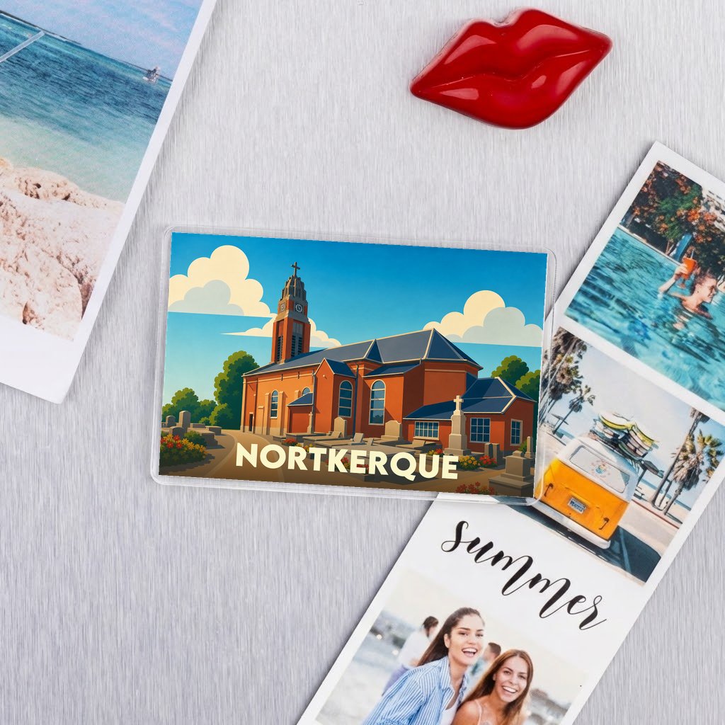 Magnet souvenir de la ville de Nortkerque avec une illustration stylisée de son église.