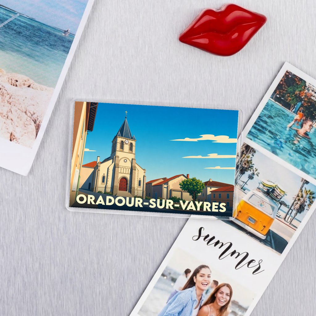 Magnet souvenir de la ville de Oradour-sur-Vayres avec une illustration stylisée de son église.