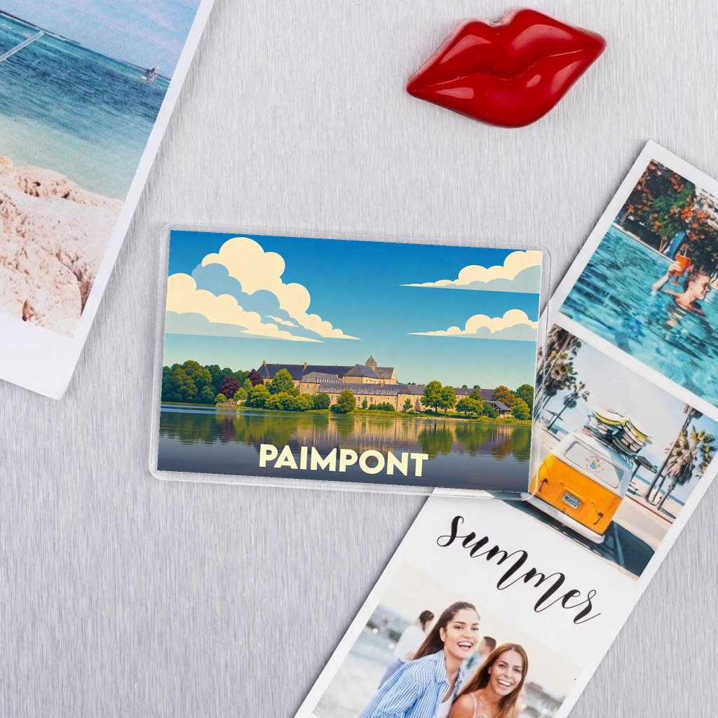 Magnet souvenir de la ville de Paimpont avec une illustration stylisée.