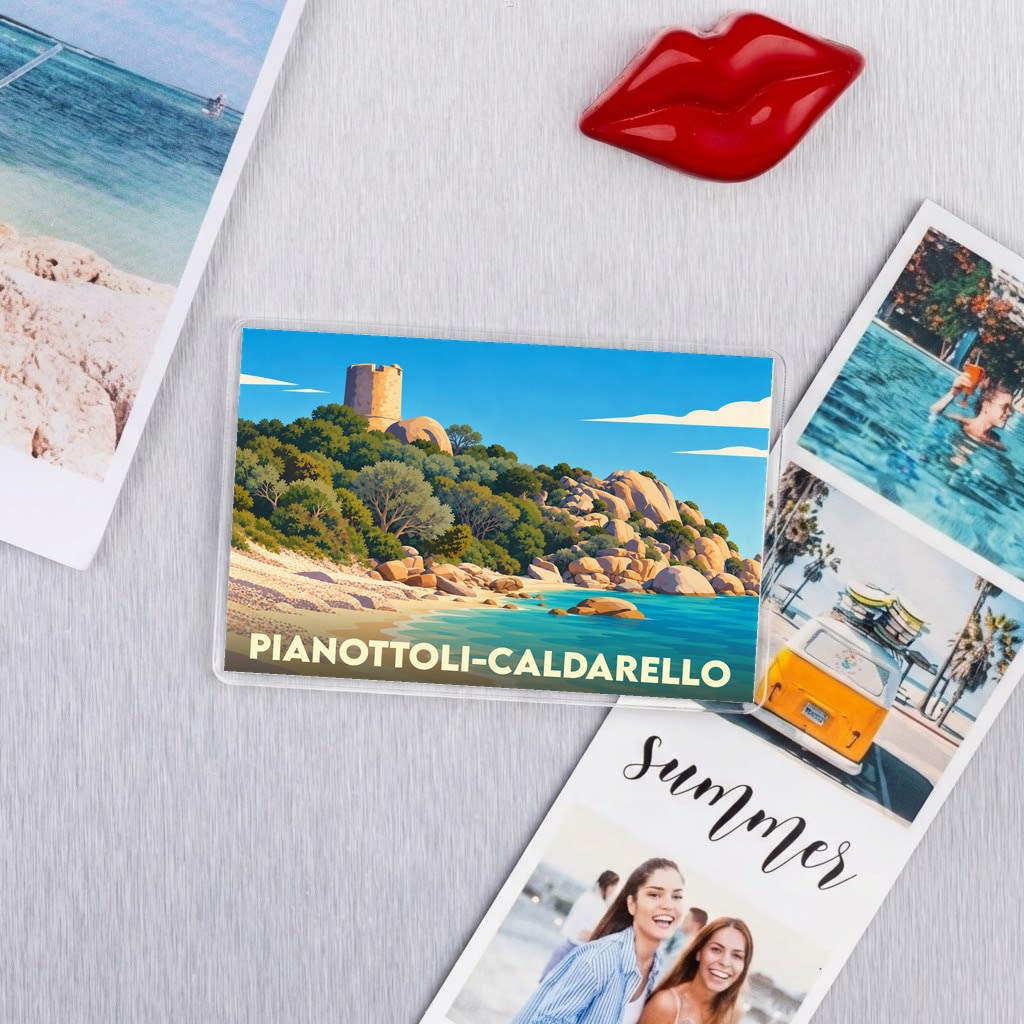 Magnet rectangulaire de la ville de Pianottoli-Caldarello avec une illustration stylisée d'une tour génoise en bord de mer.