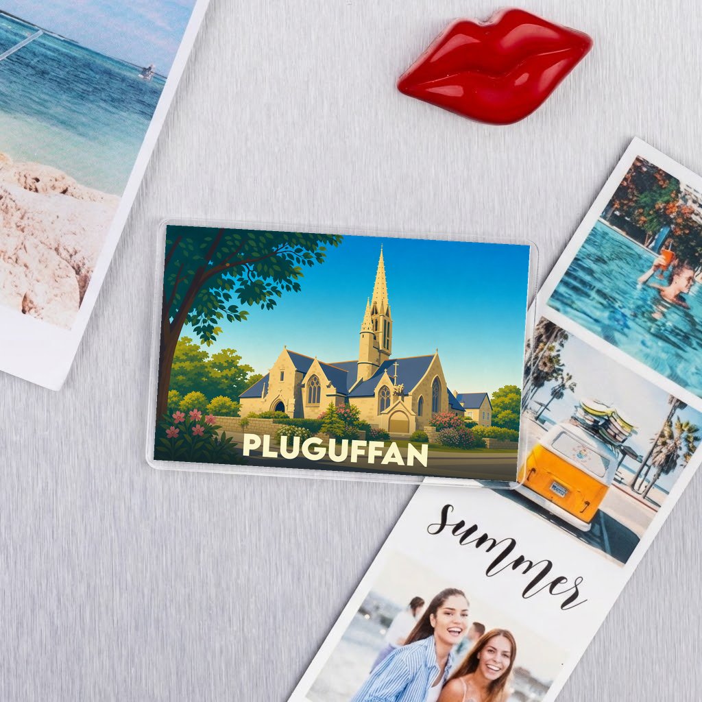 Magnet souvenir de la ville de Pluguffan avec une illustration stylisée de l'église Saint-Cuffan.