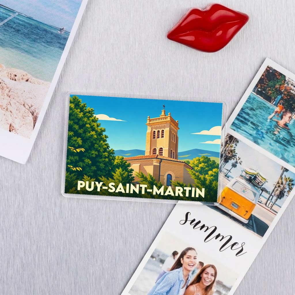 Magnet rectangulaire souvenir de la ville de Puy-Saint-Martin avec une illustration stylisée de son église.