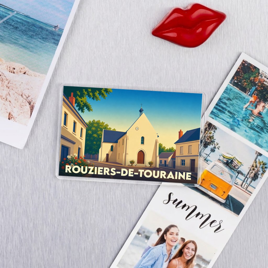Magnet souvenir de la ville de Rouziers-de-Touraine avec une illustration stylisée de son église.