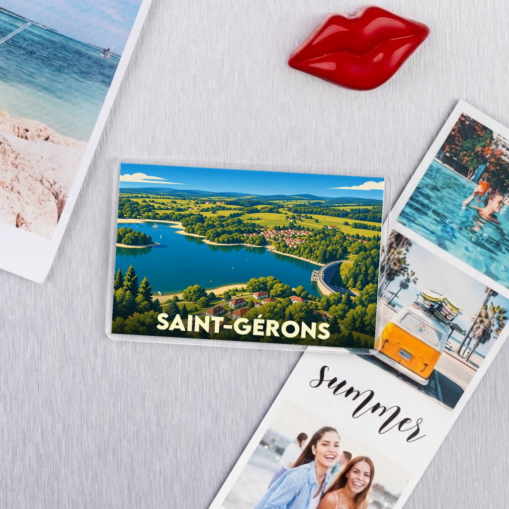 Magnet souvenir de la ville de Saint-Gérons avec une illustration panoramique d'un lac et de son barrage.