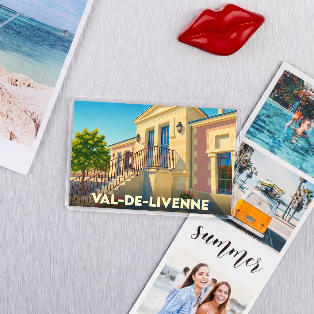 Magnet souvenir de la ville de Val-de-Livenne avec une illustration stylisée.