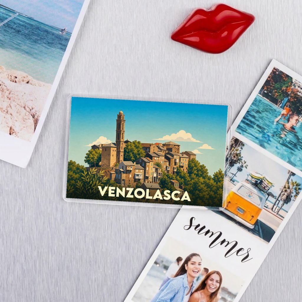 Magnet souvenir de la ville de Venzolasca avec une illustration stylisée d'un village corse.
