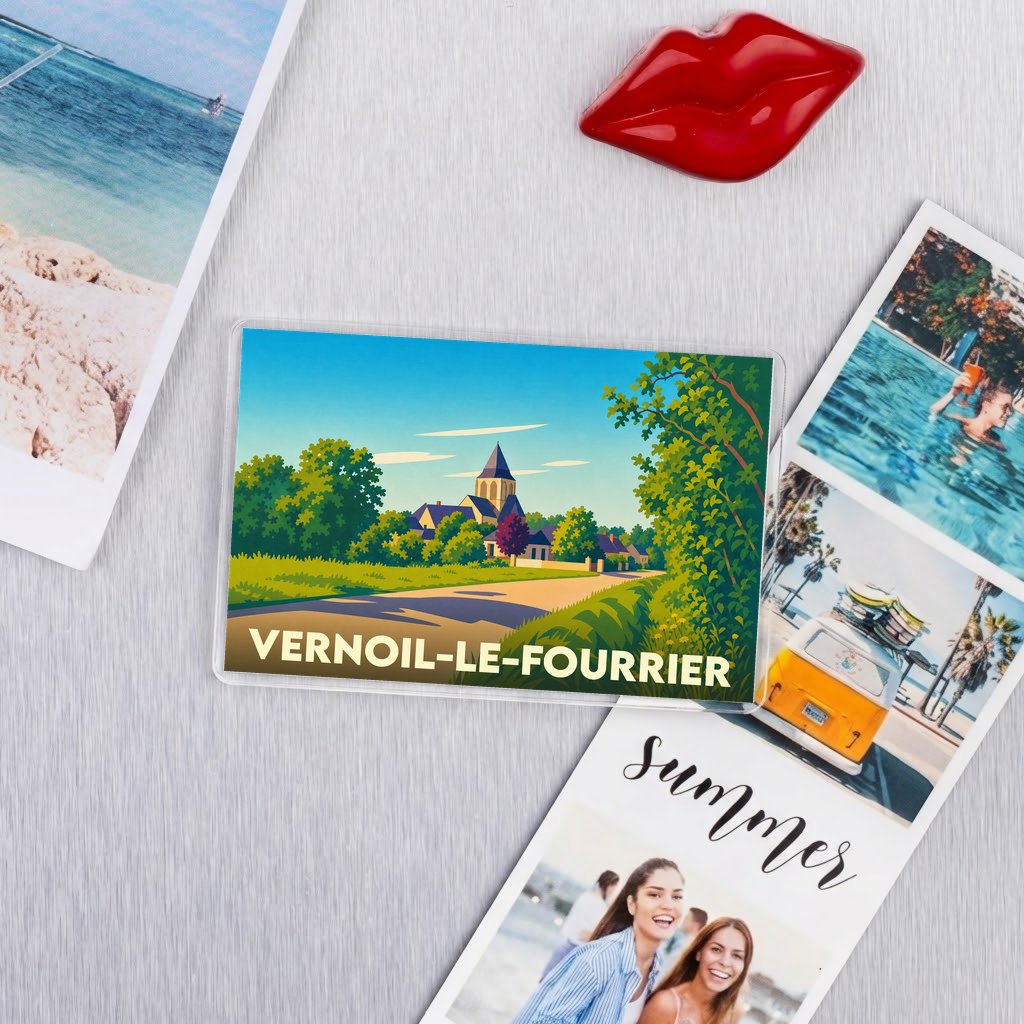 Magnet souvenir de la ville de Vernoil-le-Fourrier avec une illustration bucolique stylisée.