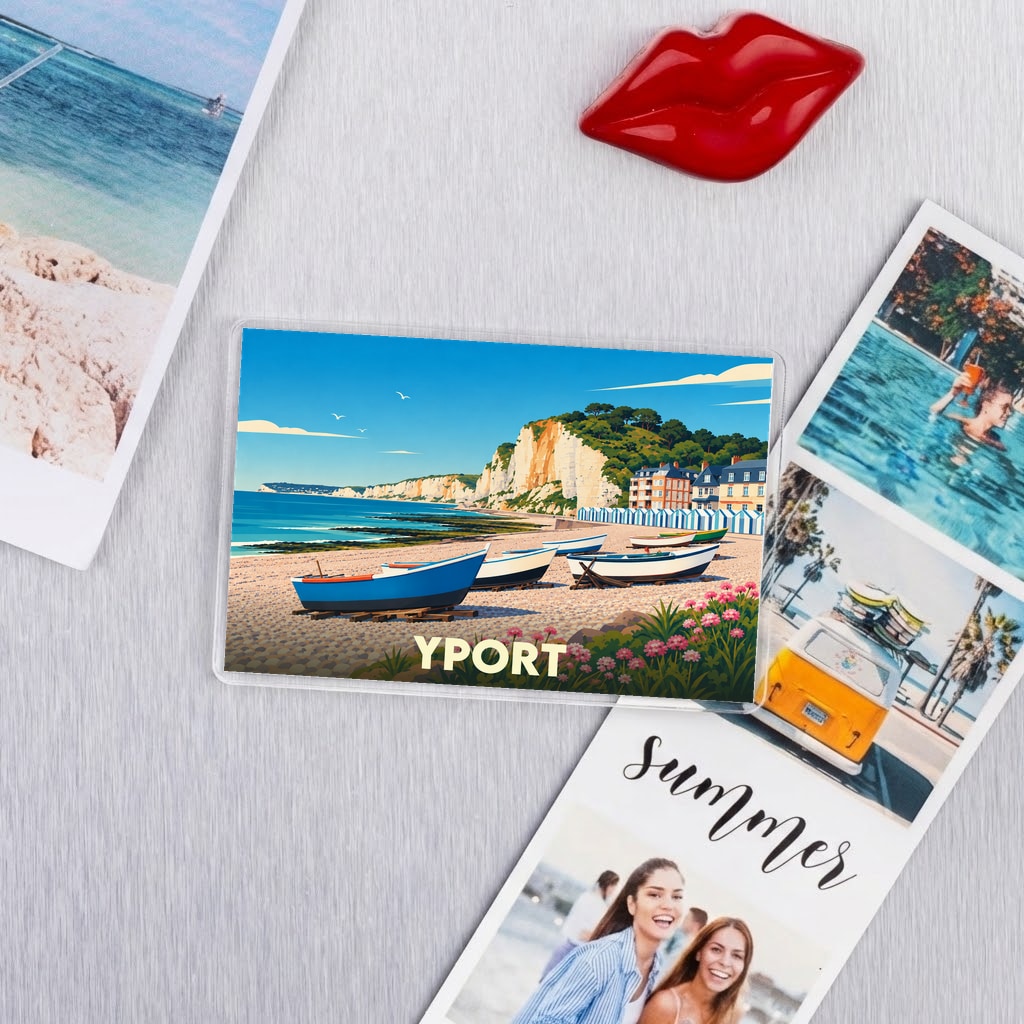 Magnet souvenir de la ville d'Yport avec une illustration stylisée de sa plage et de ses falaises.
