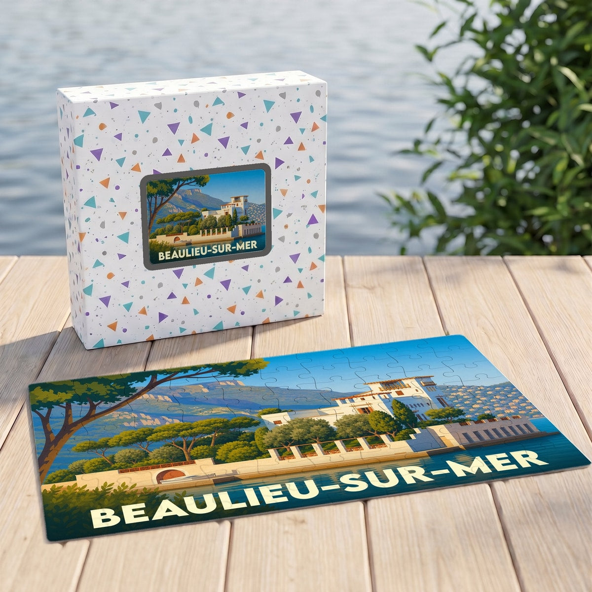 Puzzle souvenir de la ville de Beaulieu-sur-Mer avec une illustration stylisée d'une villa en bord de mer.