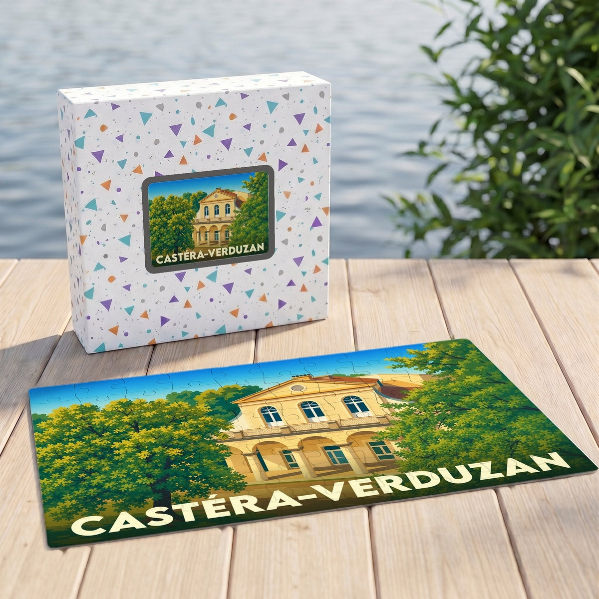 Puzzle souvenir de la ville de Castéra-Verduzan avec une illustration stylisée d'un bâtiment historique entouré d'arbres.