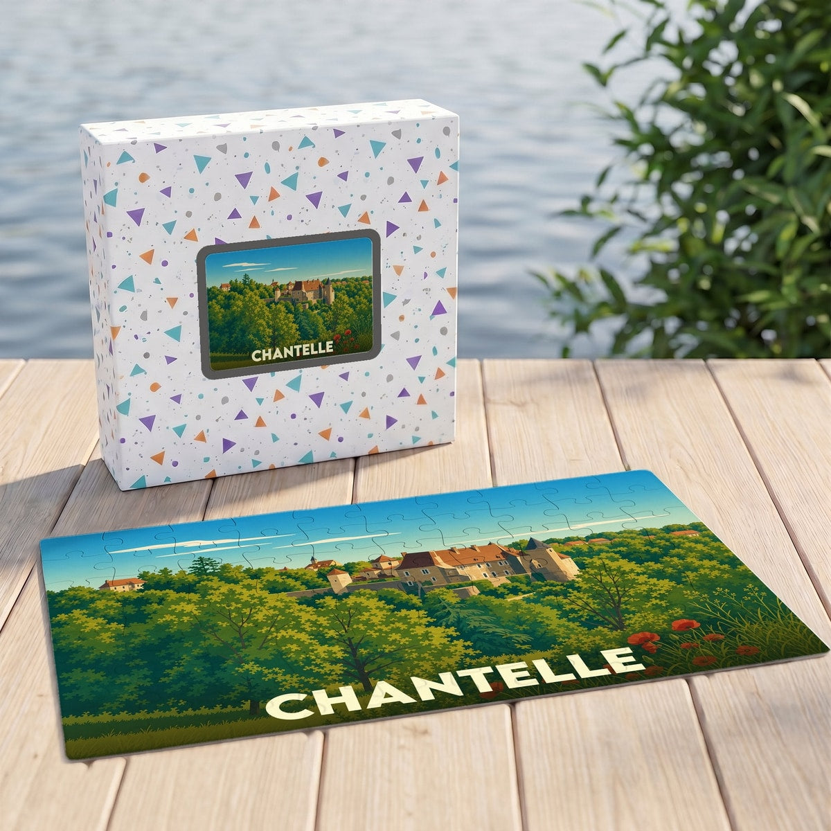 Puzzle souvenir de la ville de Chantelle avec une illustration de son château niché dans la verdure.