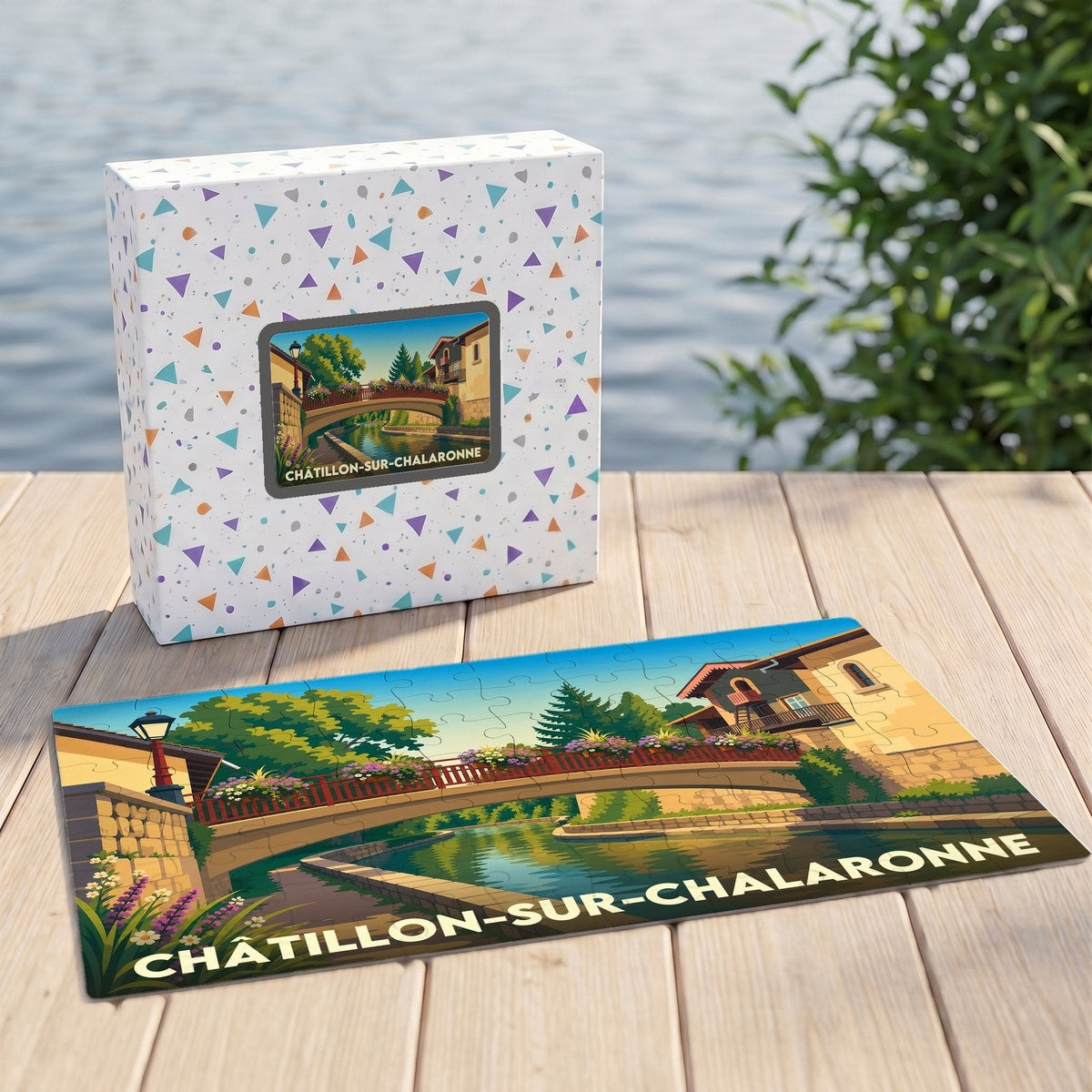 Puzzle souvenir de la ville de Châtillon-sur-Chalaronne illustrant un pont fleuri au bord de l'eau.