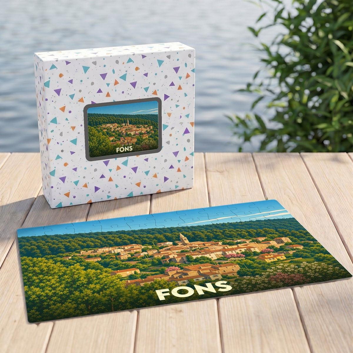 Puzzle souvenir de la ville de Fons avec une illustration stylisée d'un village perché.