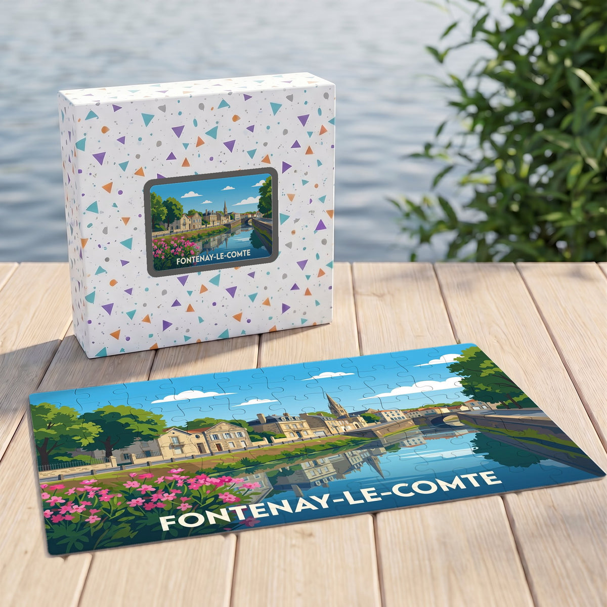 Puzzle souvenir de la ville de Fontenay-le-Comte avec une illustration stylisée des bords de la Vendée.