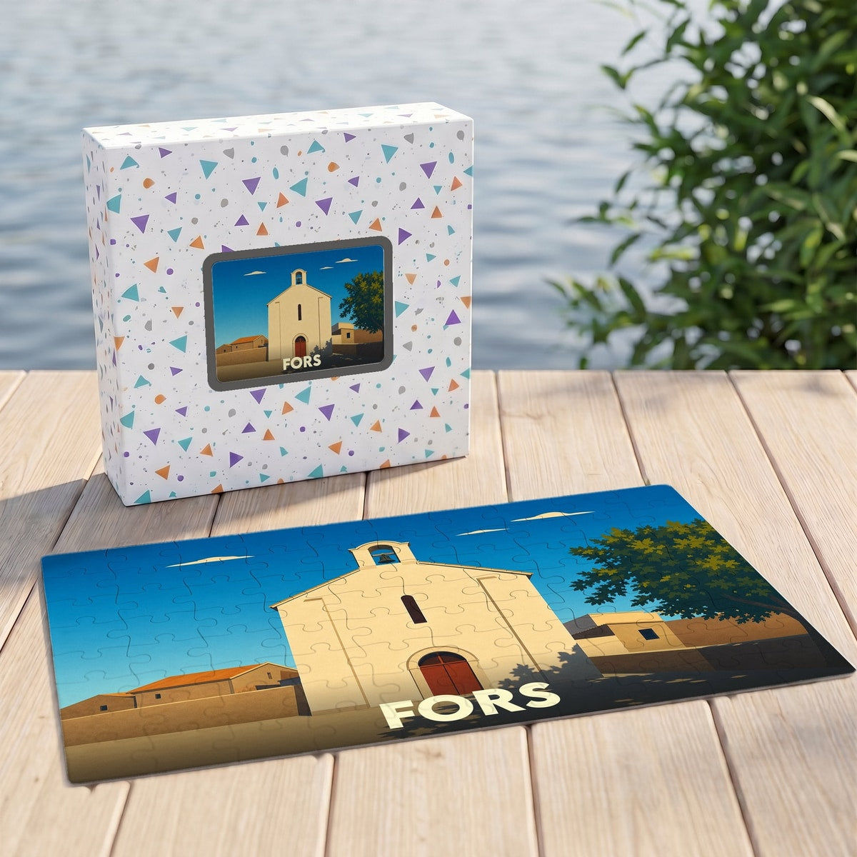 Puzzle souvenir de la ville de Fors avec une illustration stylisée d'une église sous un ciel bleu.