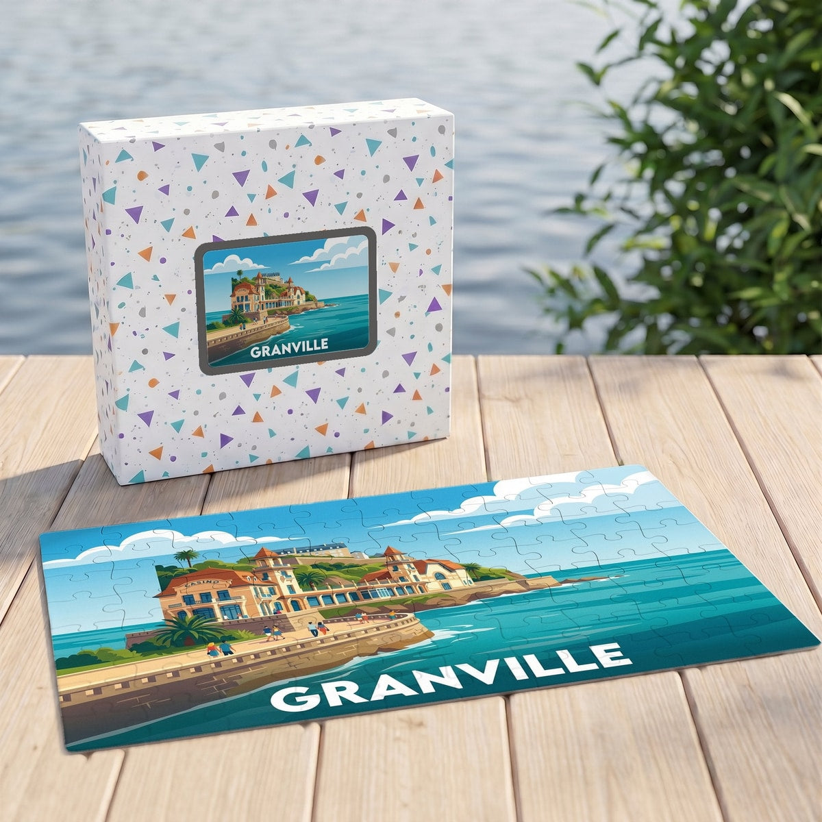 Puzzle souvenir de la ville de Granville présentant une illustration stylisée du bord de mer.