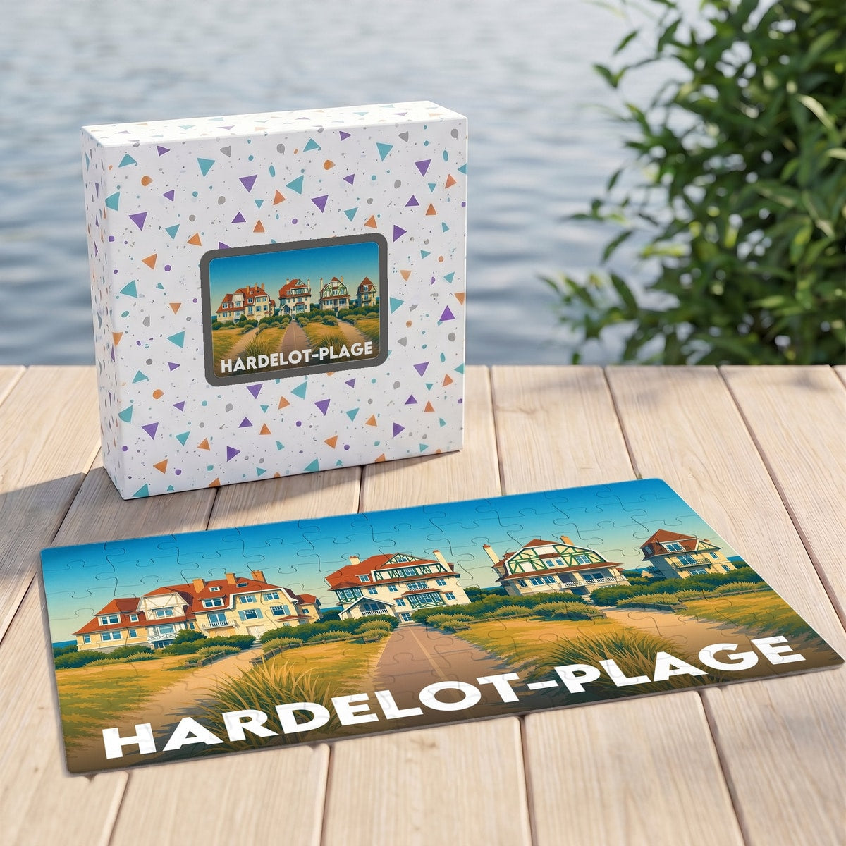 Puzzle souvenir de la ville de Hardelot-Plage avec une illustration stylisée de villas de bord de mer.