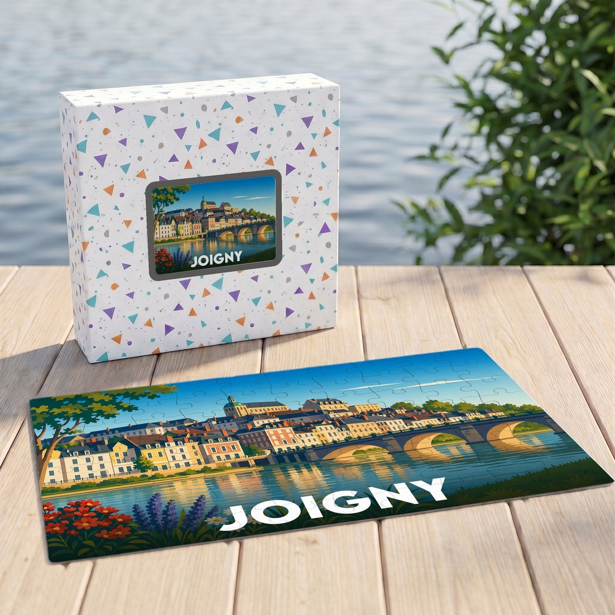 Puzzle souvenir de la ville de Joigny avec une illustration stylisée de ses quais et de son pont.