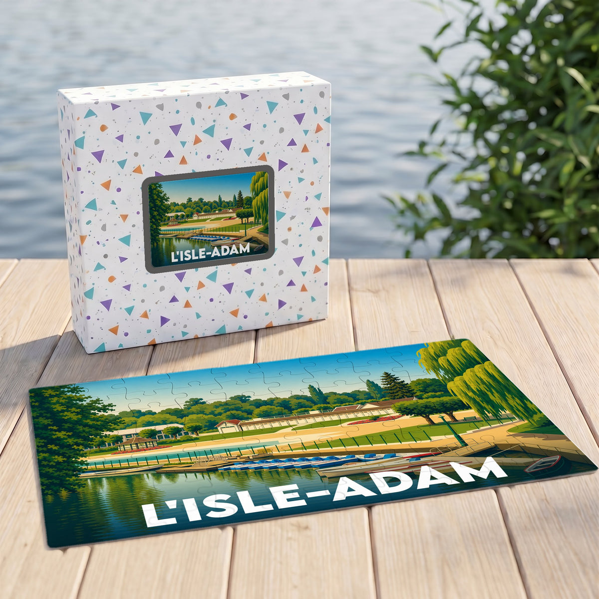 Puzzle souvenir de la ville de L'Isle-Adam avec une illustration colorée de sa plage fluviale.