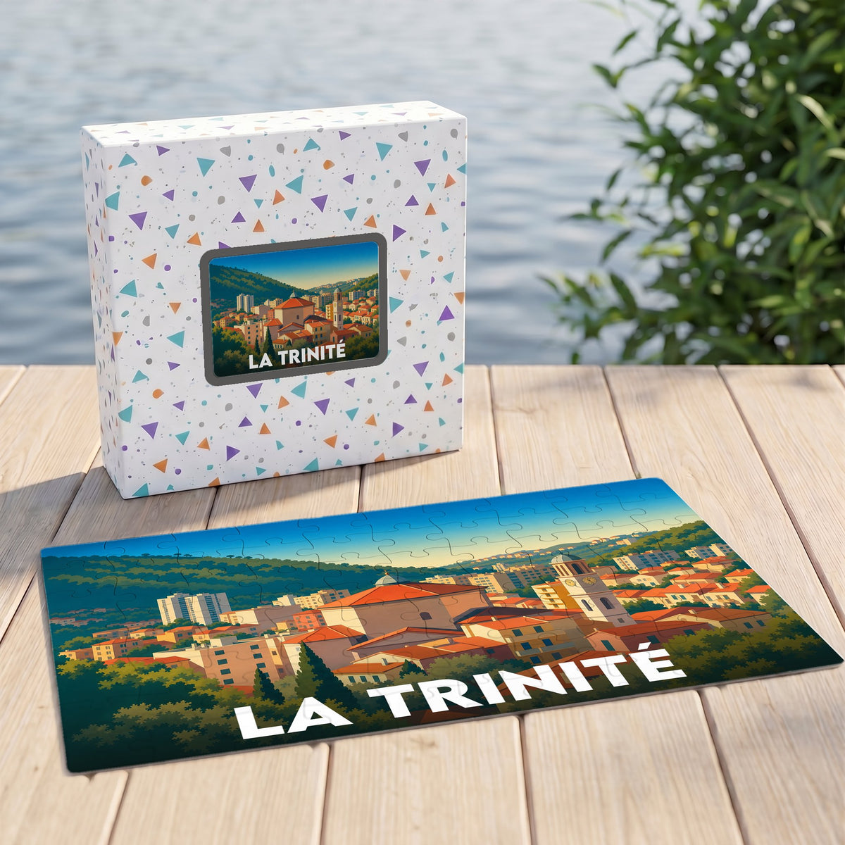 Puzzle souvenir de la ville de La Trinité avec une illustration stylisée.