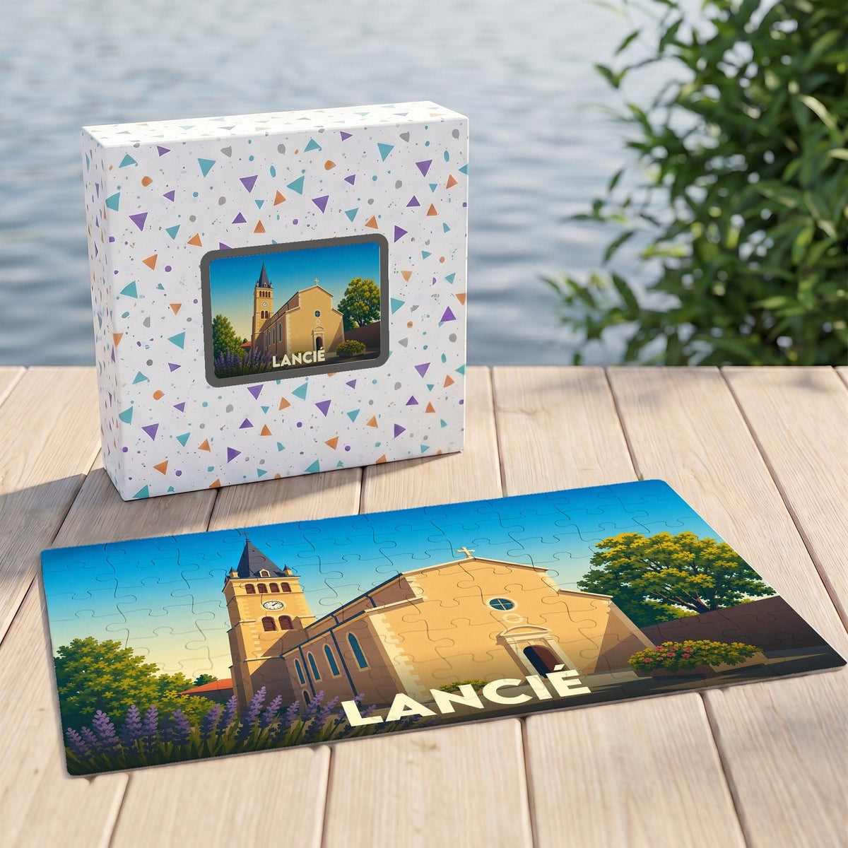 Puzzle souvenir de la ville de Lancié représentant son église avec une illustration colorée et stylisée.