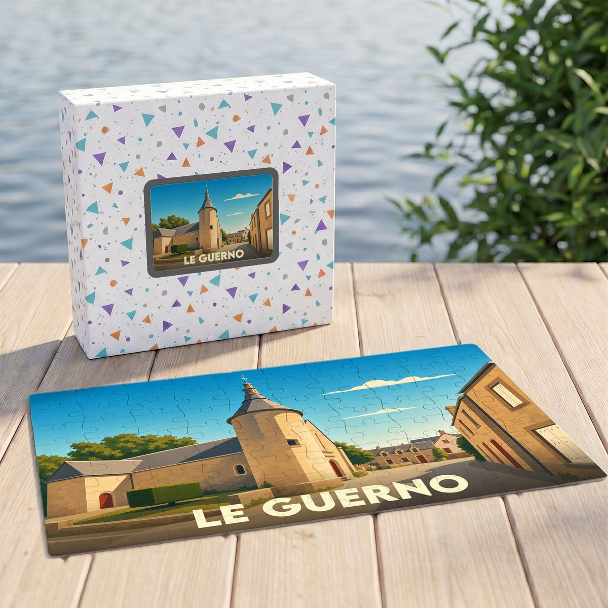 Puzzle souvenir de la ville de Le Guerno avec une illustration stylisée et sa boîte assortie.