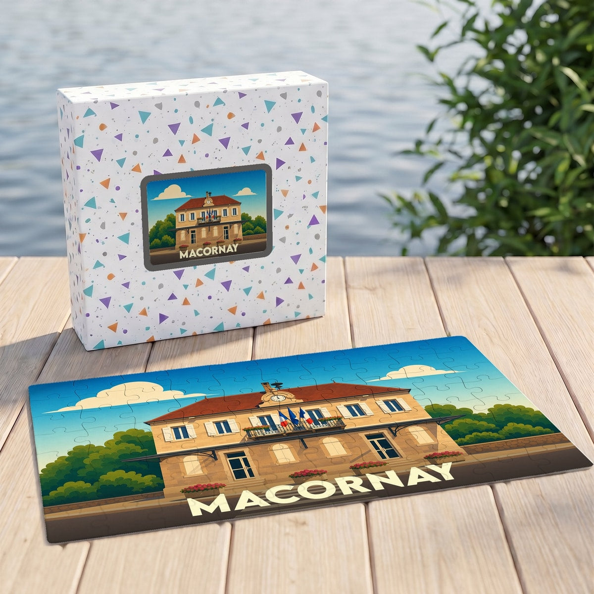Puzzle souvenir de la ville de Macornay avec une illustration stylisée de sa mairie.