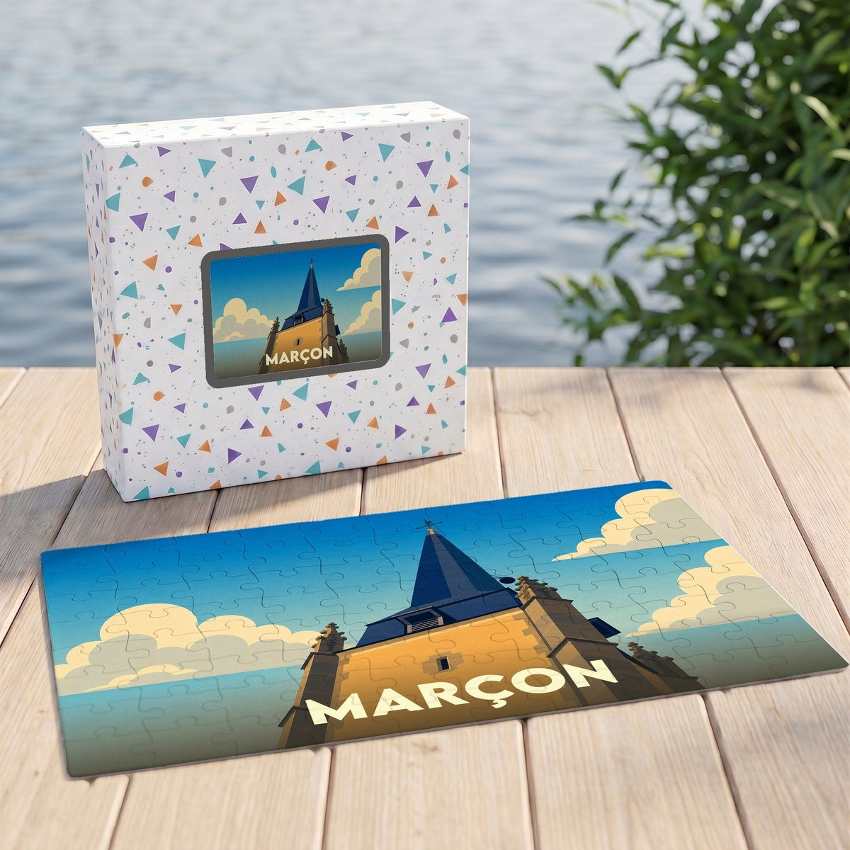 Puzzle souvenir de la ville de Marçon avec une illustration stylisée de son église.
