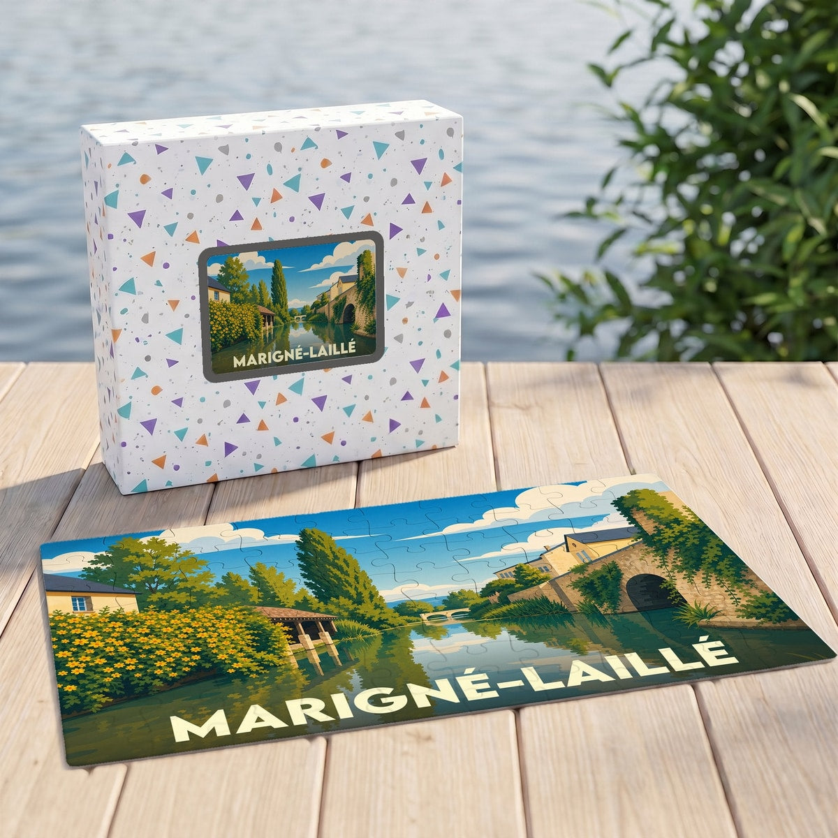 Puzzle souvenir de la ville de Marigné-Laillé avec une illustration stylisée d'un paysage fluvial.