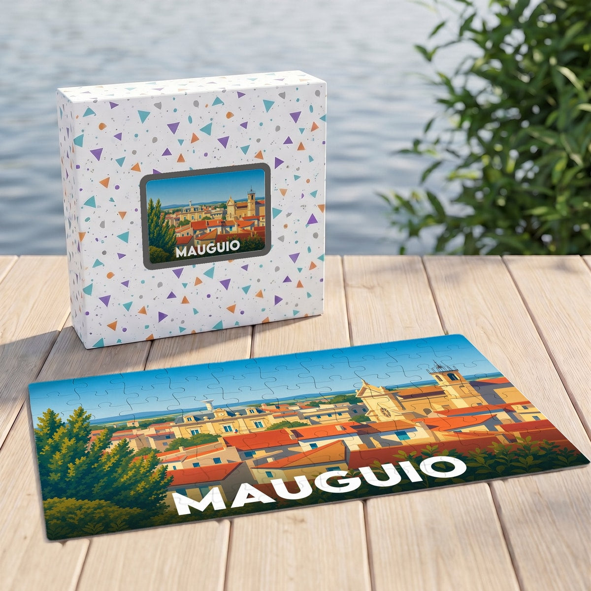 Puzzle souvenir de la ville de Mauguio avec une illustration stylisée et sa boîte assortie.