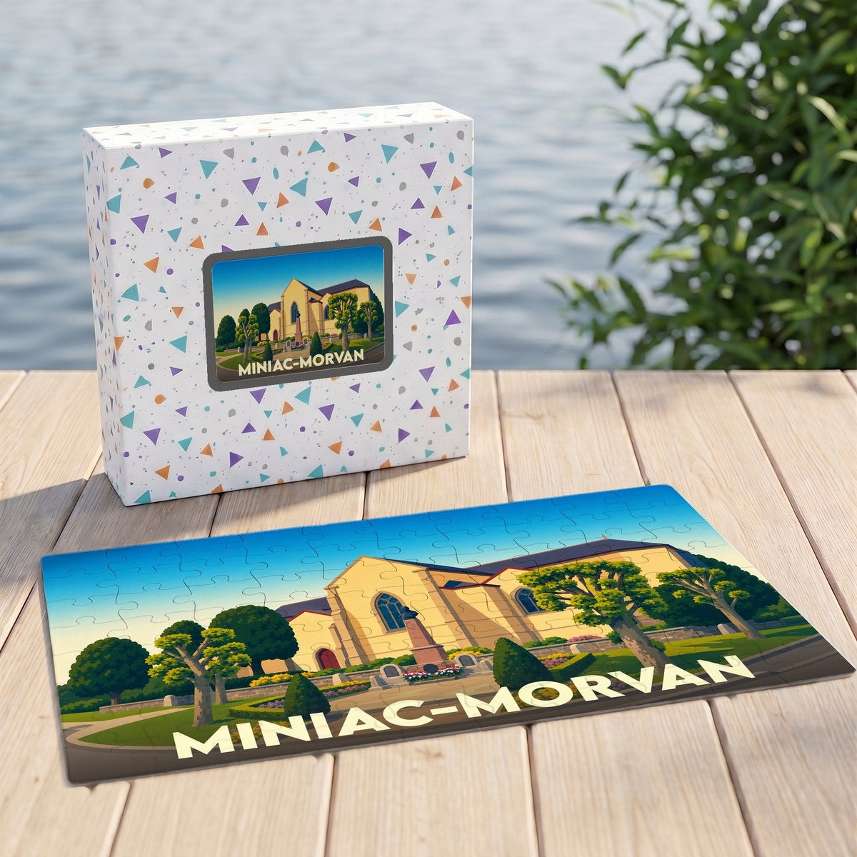 Puzzle souvenir de la ville de Miniac-Morvan avec une illustration stylisée de son église.