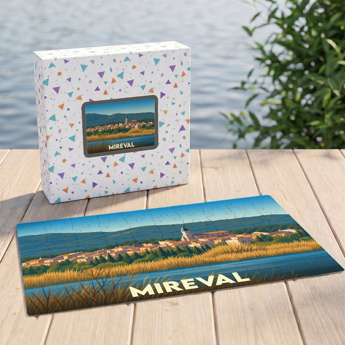 Puzzle souvenir de la ville de Mireval avec une illustration stylisée.