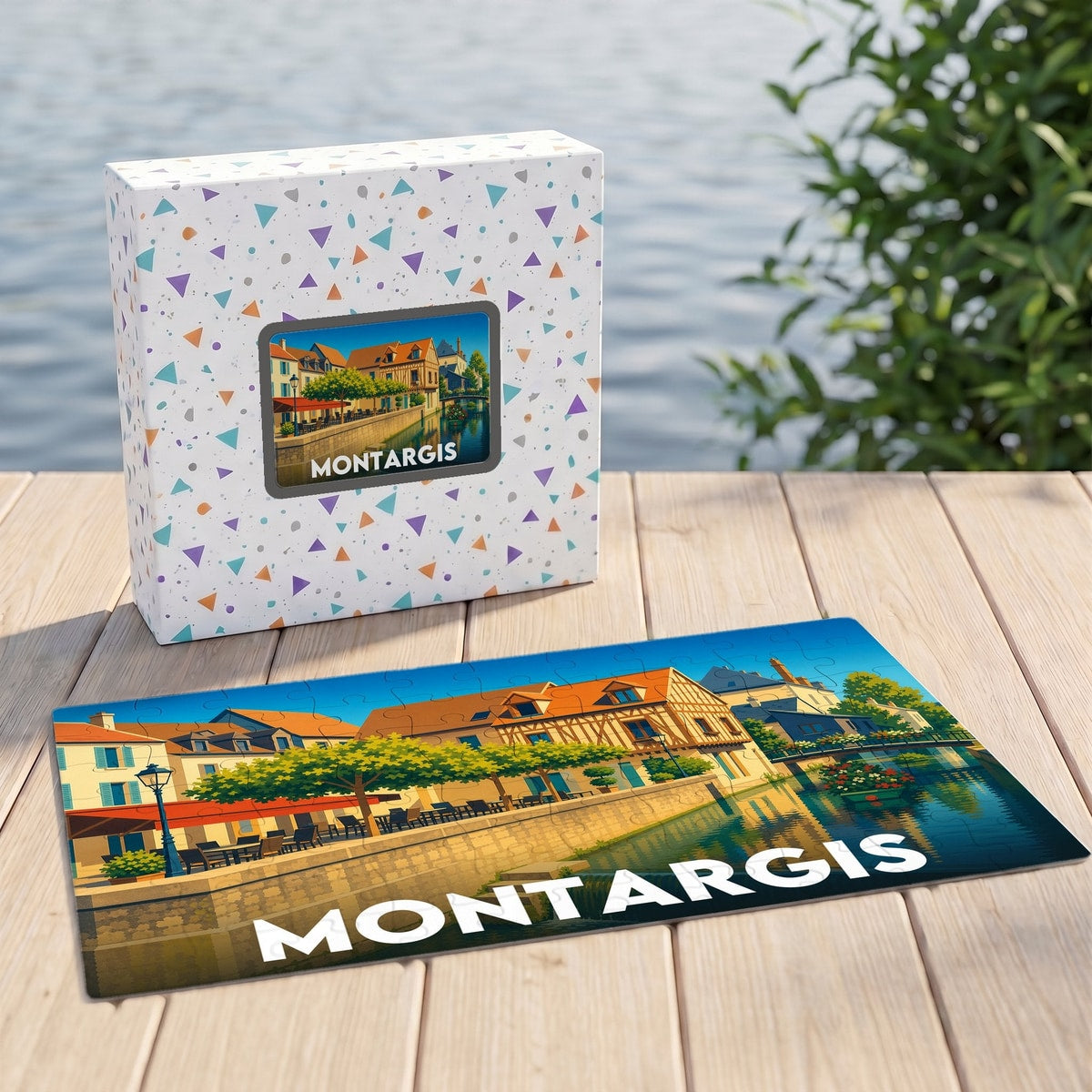 Puzzle souvenir de la ville de Montargis avec une illustration stylisée d'un quai fleuri.