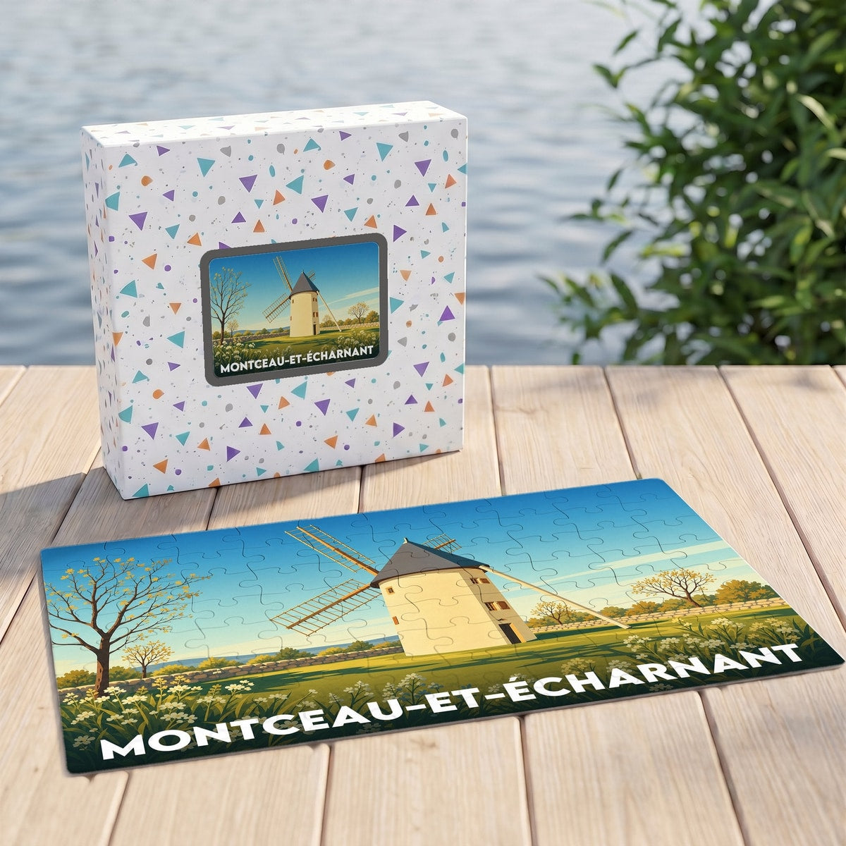 Puzzle souvenir de la ville de Montceau-et-Écharnant illustré par un moulin à vent stylisé.