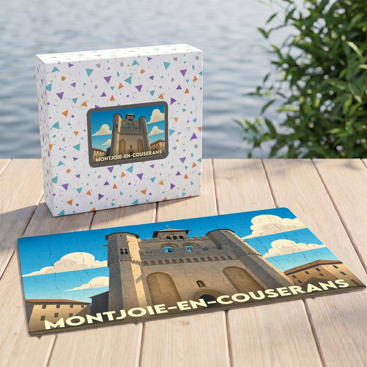Puzzle souvenir de la ville de Montjoie-en-Couserans avec une illustration stylisée de son église fortifiée.