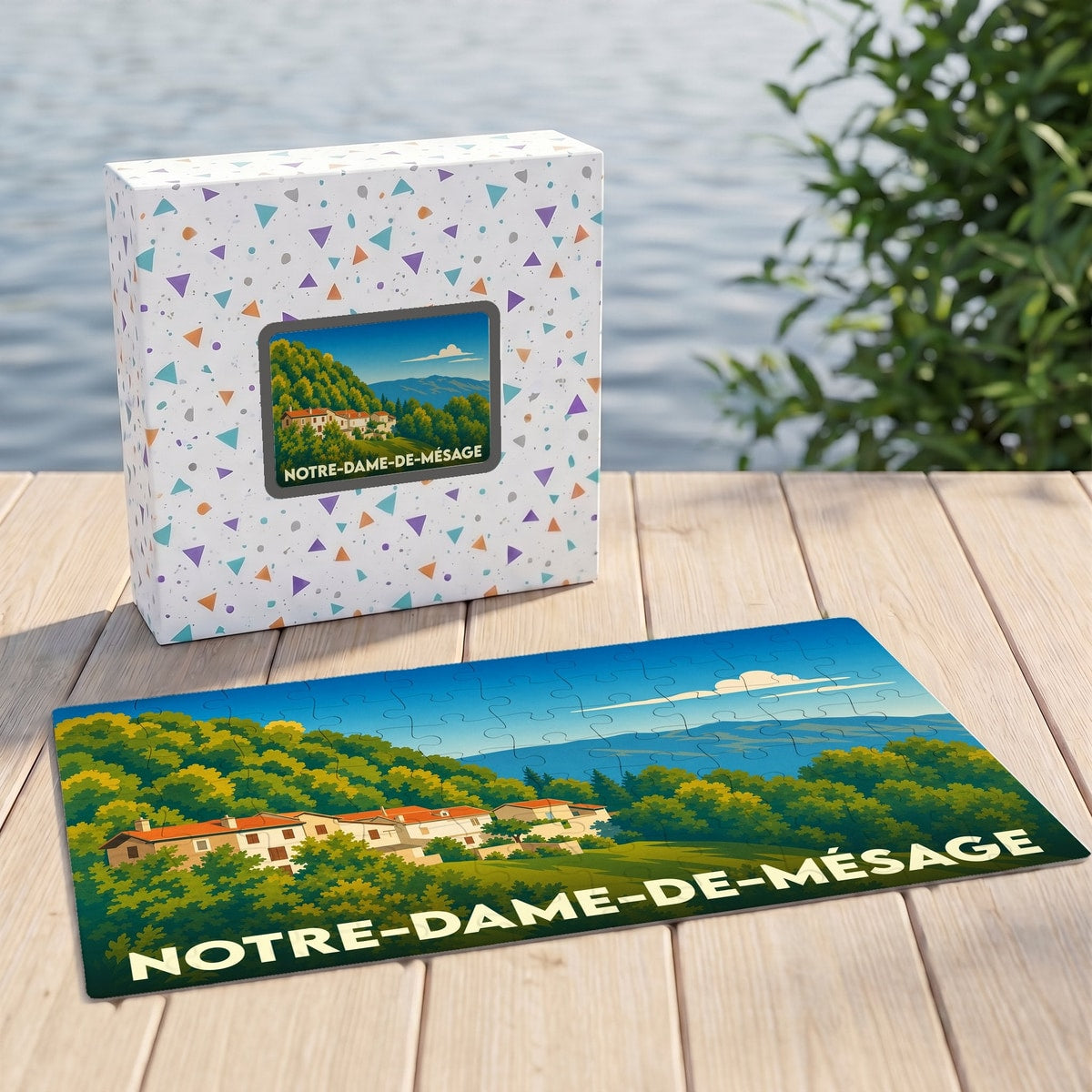 Puzzle souvenir de la ville de Notre-Dame-de-Mésage avec une illustration stylisée de son paysage.