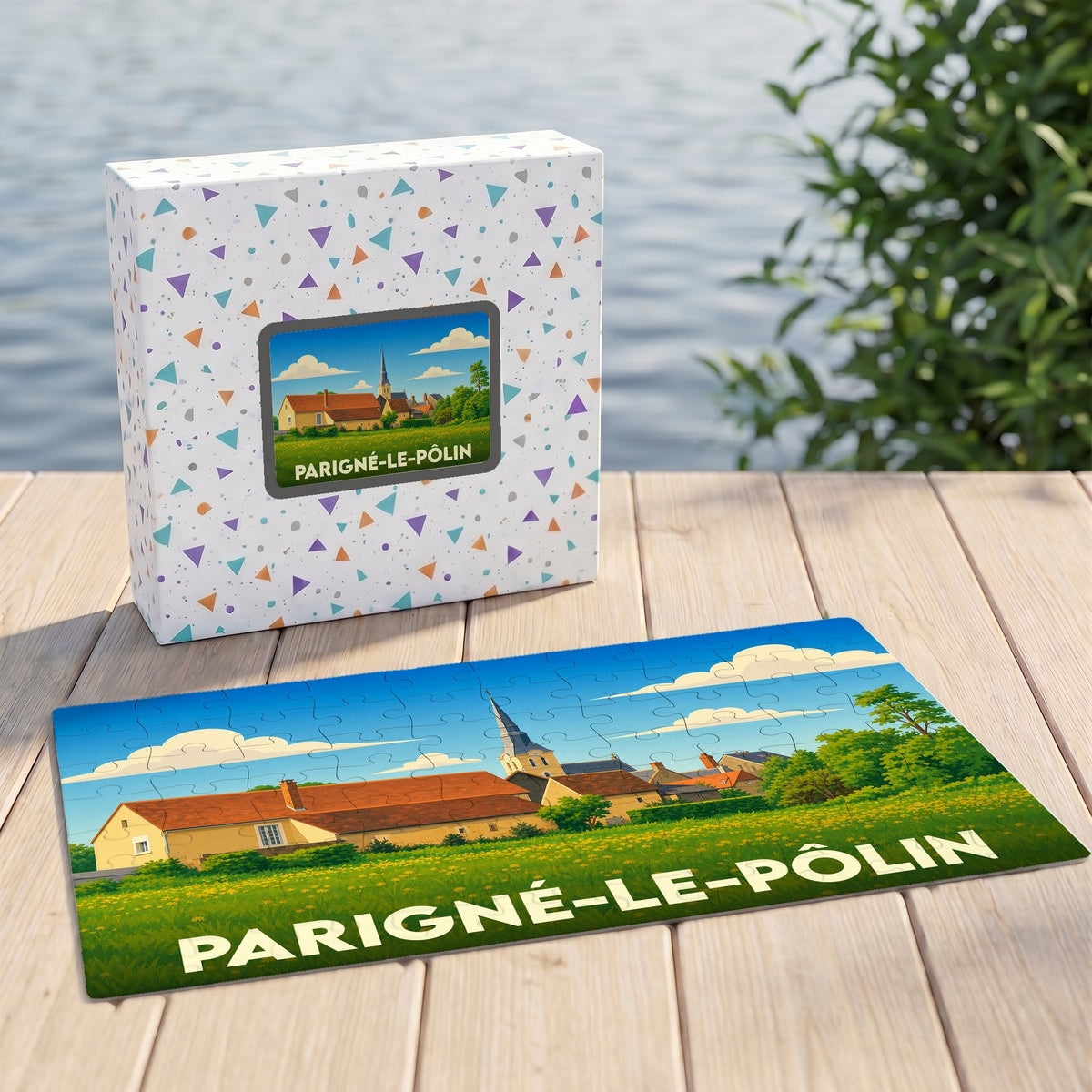 Puzzle souvenir de la ville de Parigné-le-Pôlin avec son illustration stylisée et sa boîte assortie.