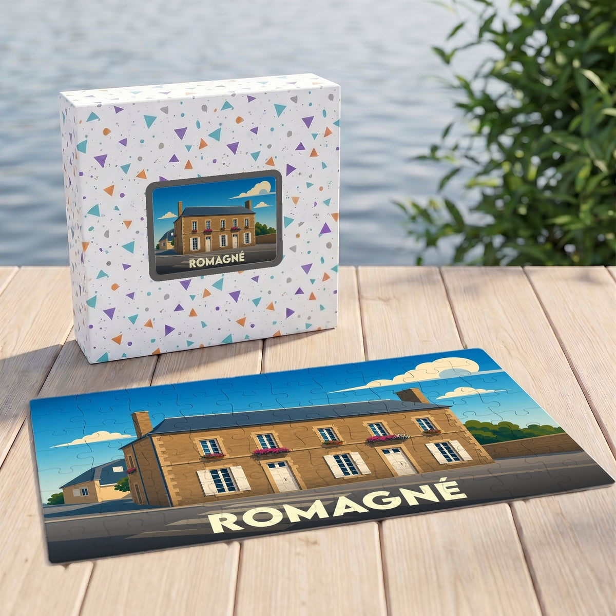 Puzzle souvenir de la ville de Romagné représentant une maison traditionnelle avec une illustration stylisée.