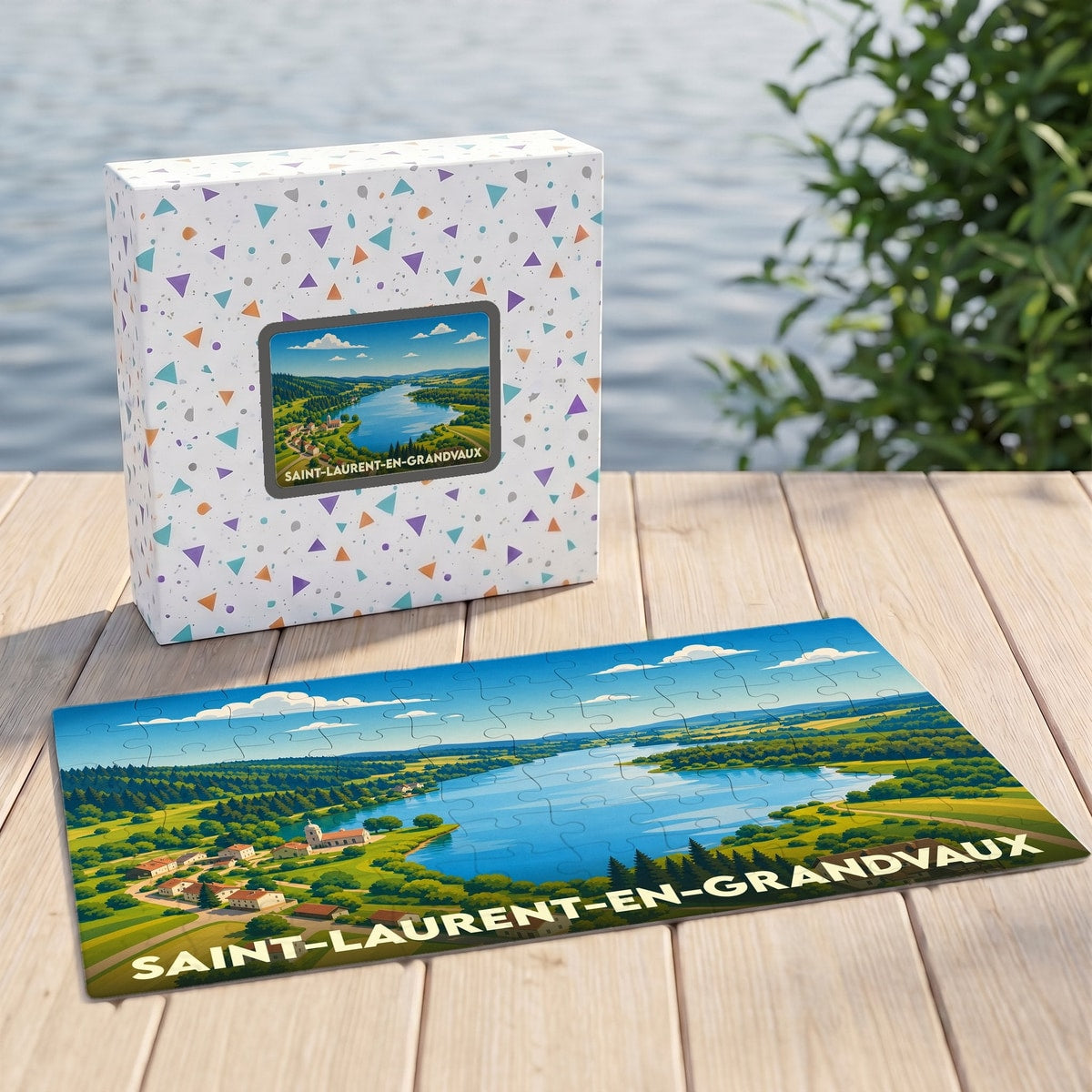 Puzzle souvenir de Saint-Laurent-en-Grandvaux illustrant un paysage de lac et de montagnes.