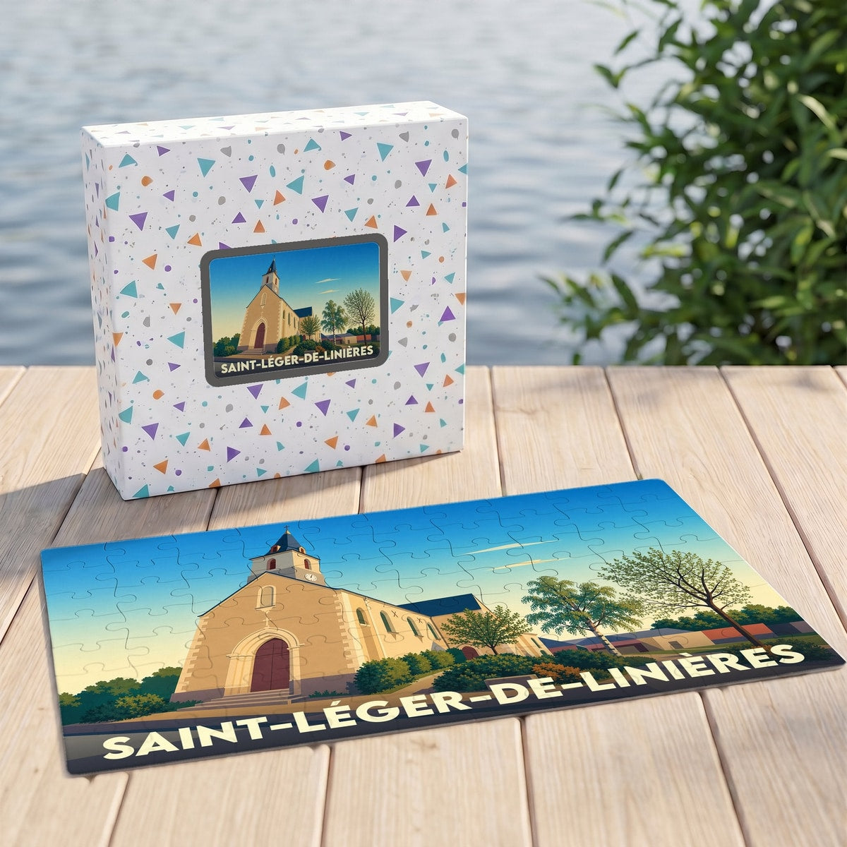Puzzle souvenir de la commune de Saint-Léger-de-Linières illustré par une vue stylisée de son église.